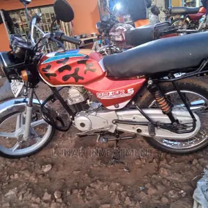Bajaj Boxer 100 2021 Red