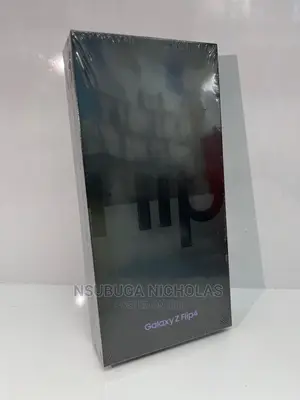 New Samsung Galaxy Z Flip4 256 GB Black