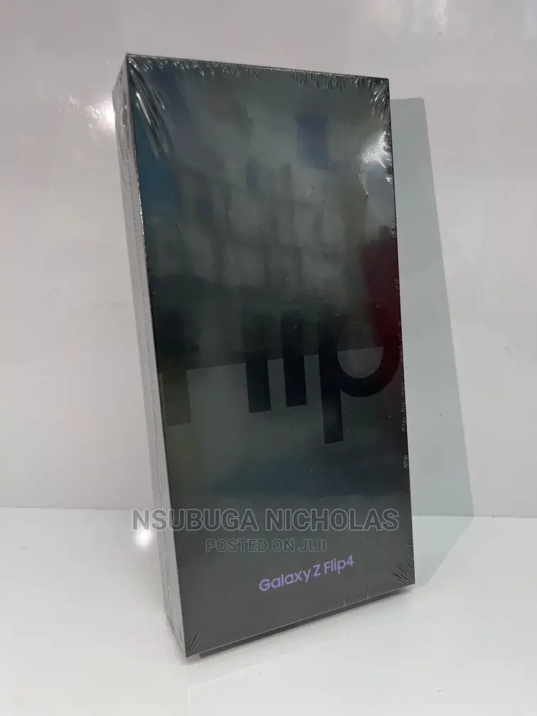 New Samsung Galaxy Z Flip4 256 GB Black