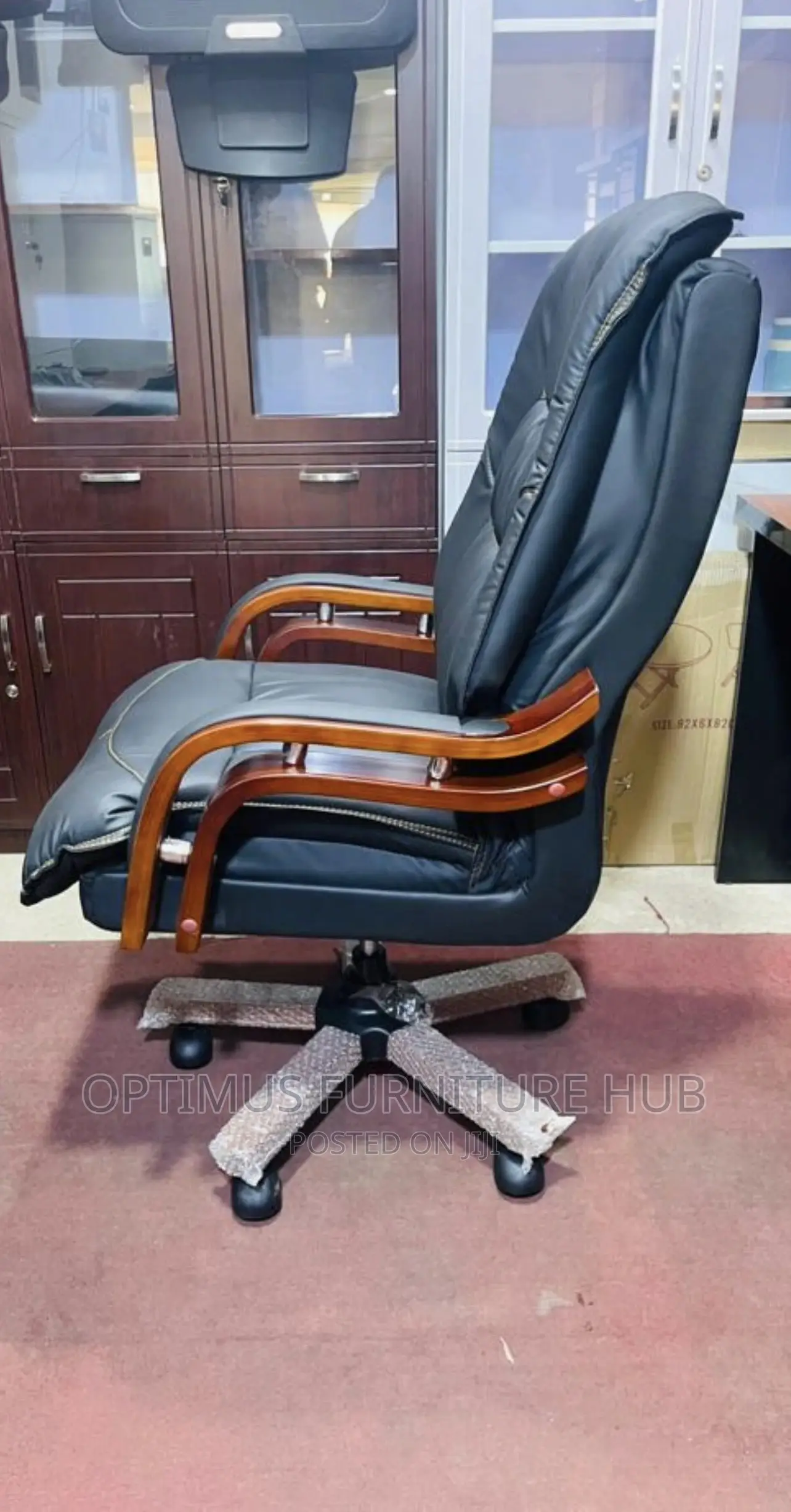 Office Chair (Leather)