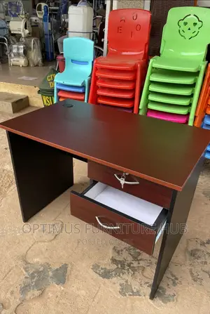 Office Desk (One Meter)