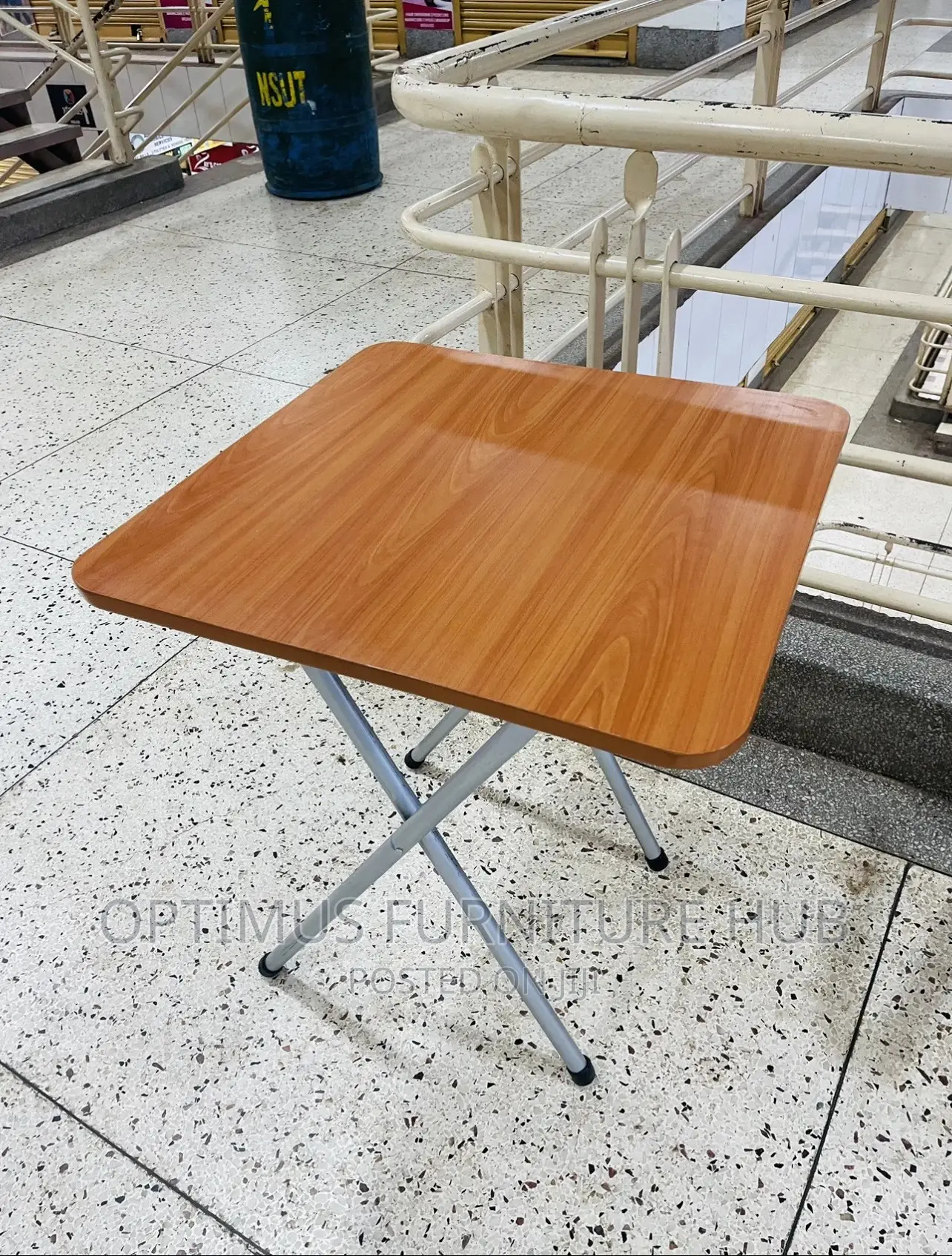Foldable Table