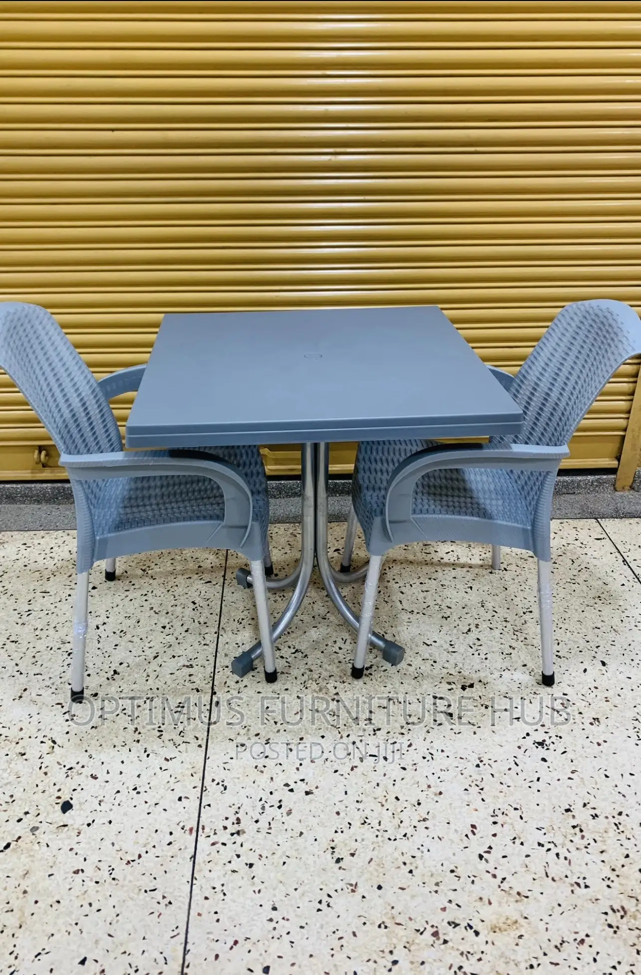 Two Seater (Gray)