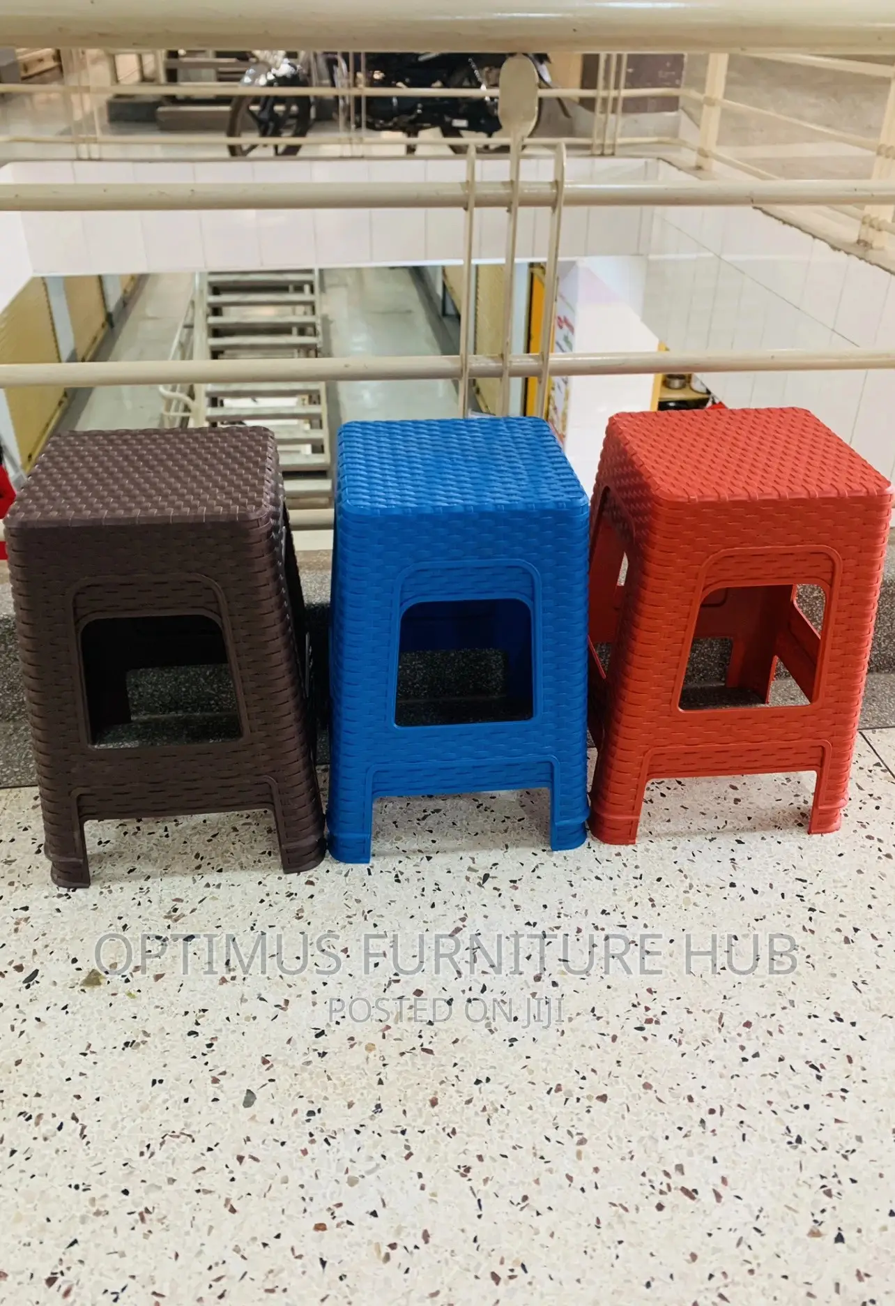 Stool (Plastic)