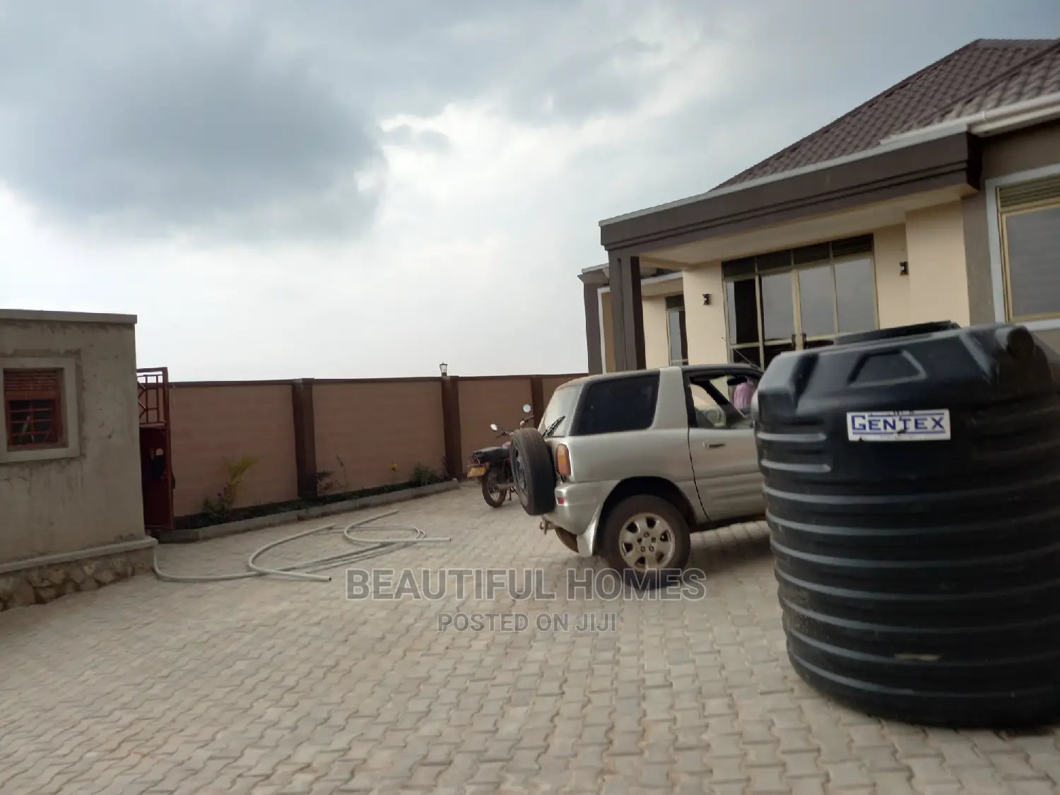 Furnished 3bdrm House in Nakwero Canaan, Kira for sale
