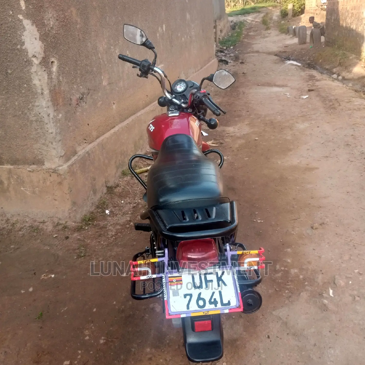 TVS HLX 125 2022 Red