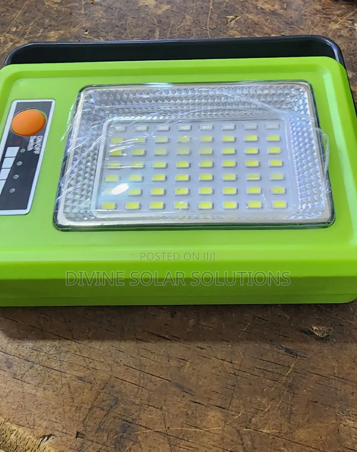 Multifunctional Portable Light And Power Bank