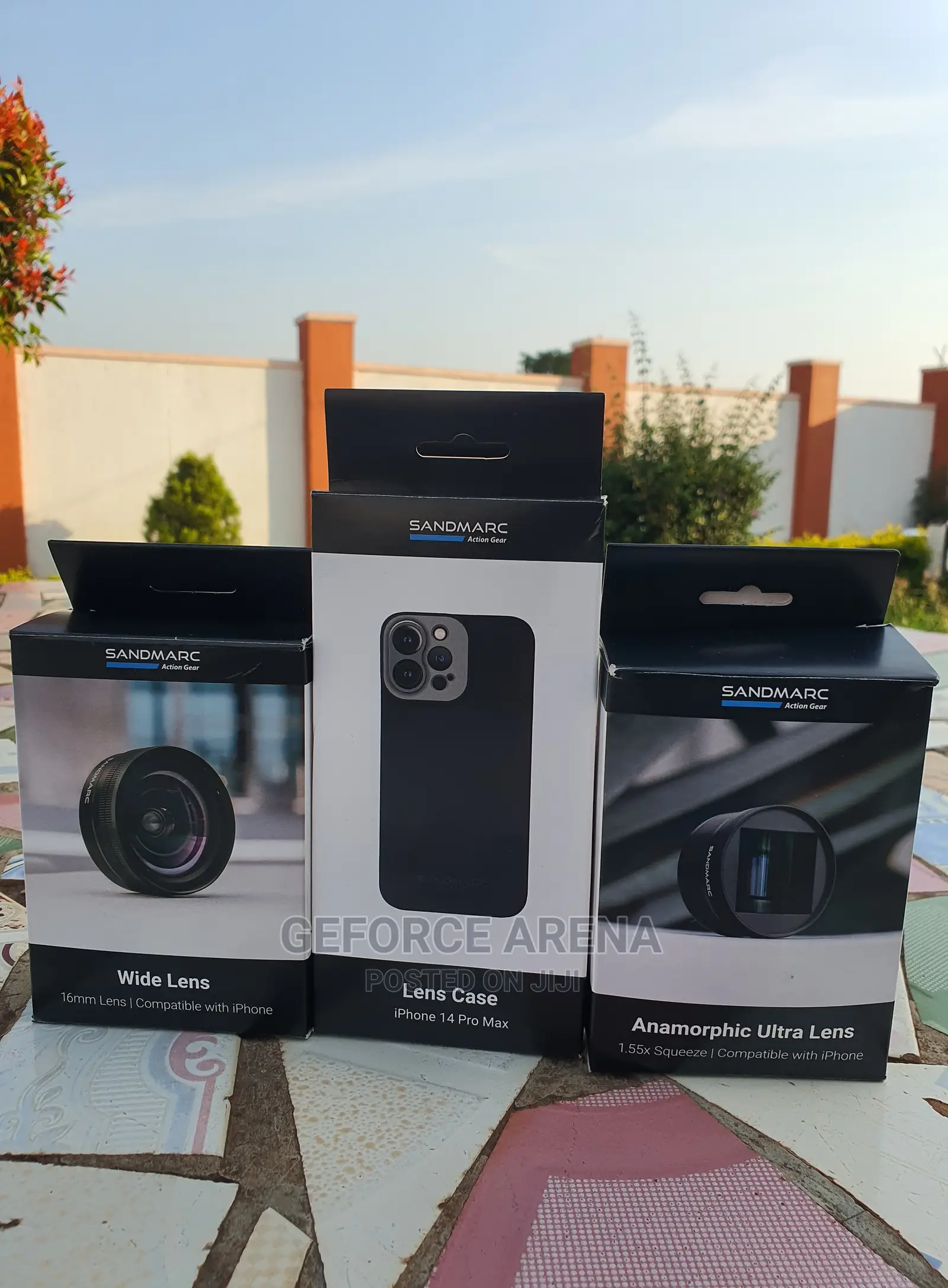 iPhone 14 Pro Max - Sandmarc Wide Lens and Anamorphic Lens