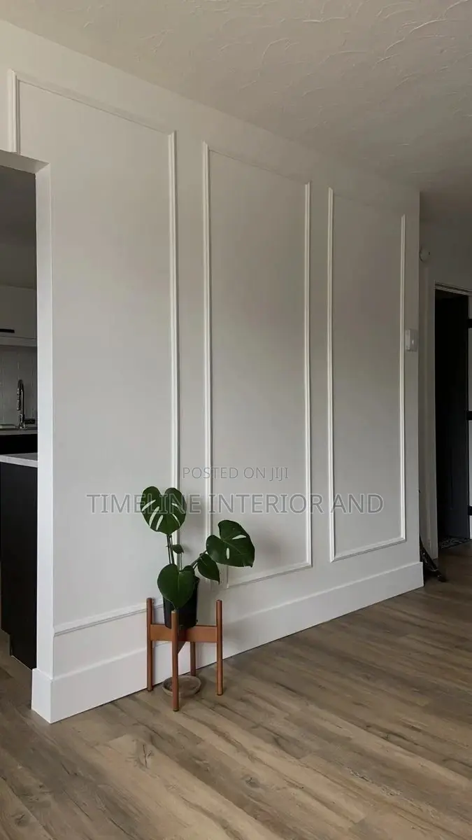 Hotel Wall Molding.