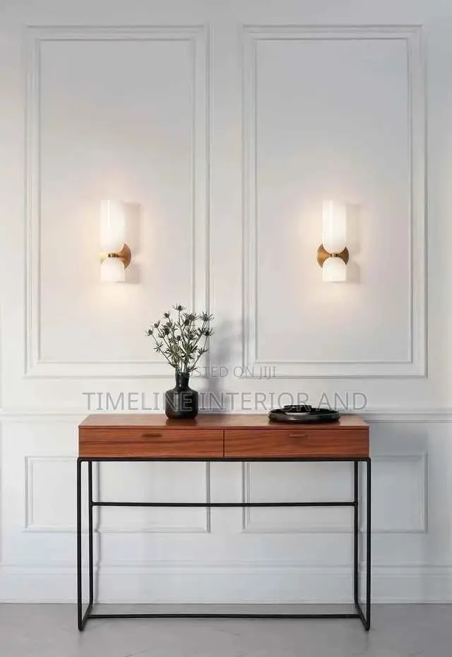Reception Area Wall Molding.