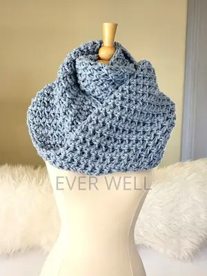 Trendy Crotchet Scarf
