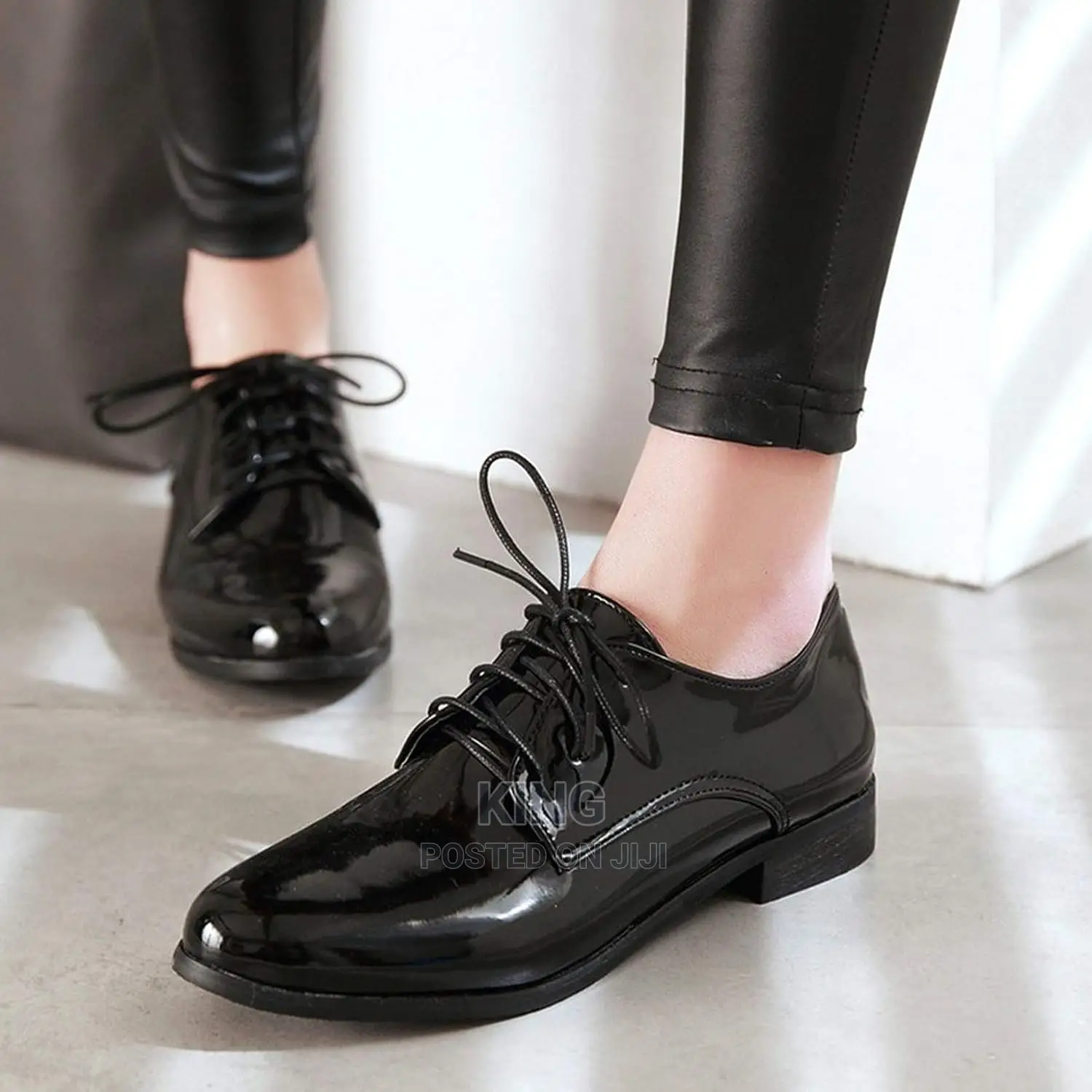 Ladies Oxford Shoes