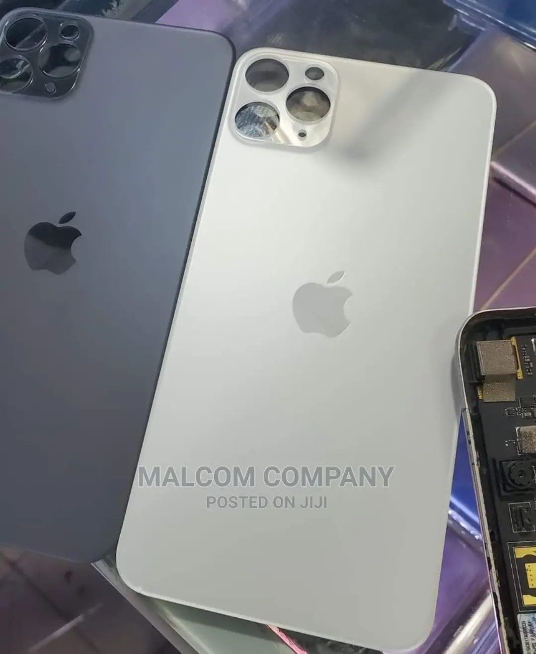 iPhone 13promax Broken Back Glass