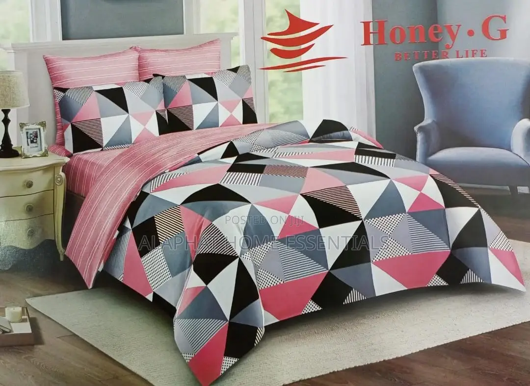 4 Pc Duvet 5*6 Duvet (2 Pillowcase and 1 Bedsheet)