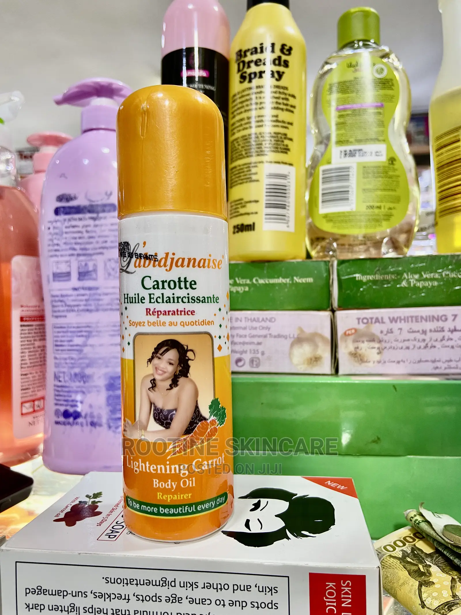 La Bidjanaise Lightening Carrot Oil