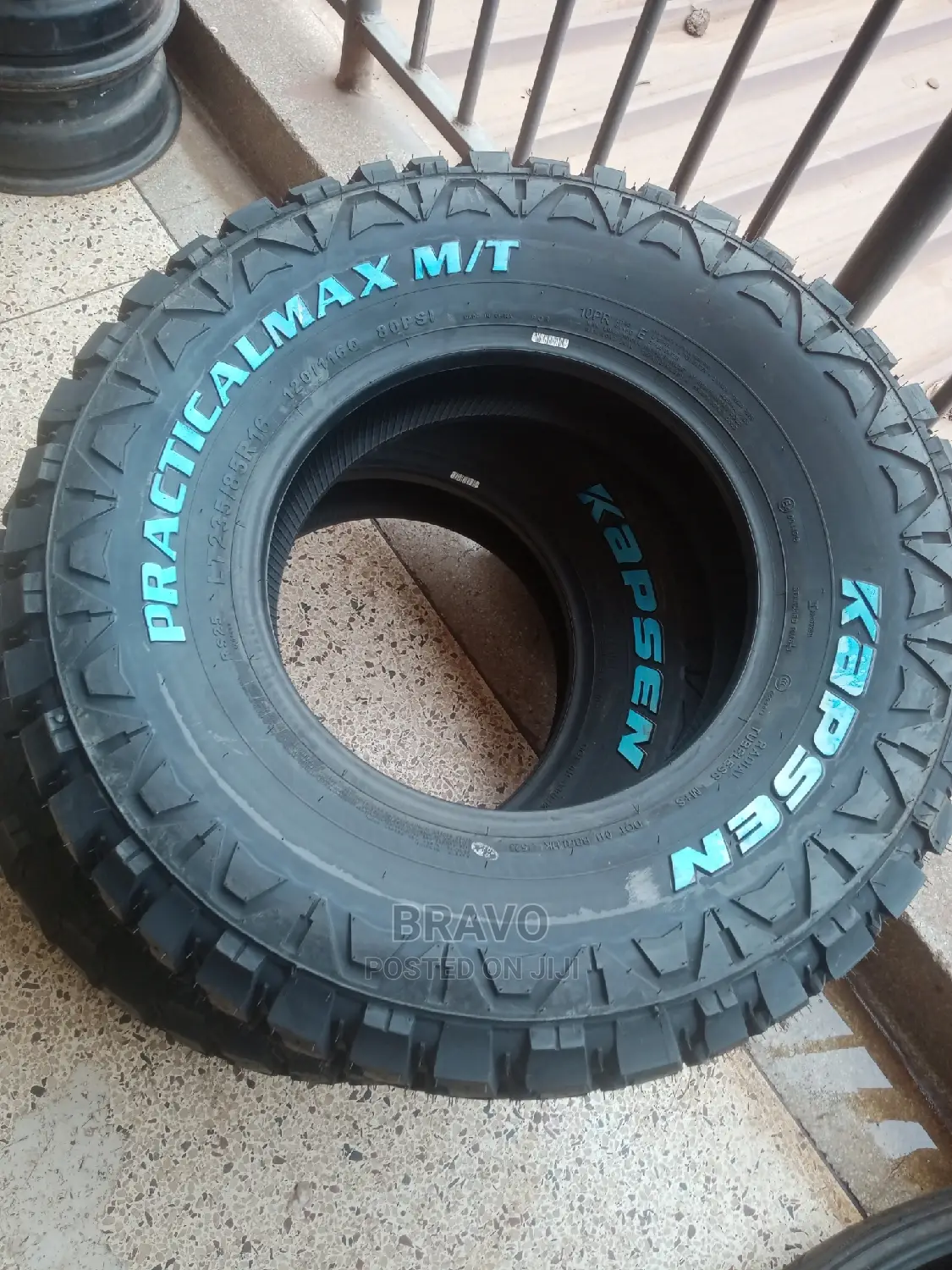 235/85r16 M/T