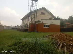 6bdrm Duplex in Fs Properties Ltd, Central Division for rent