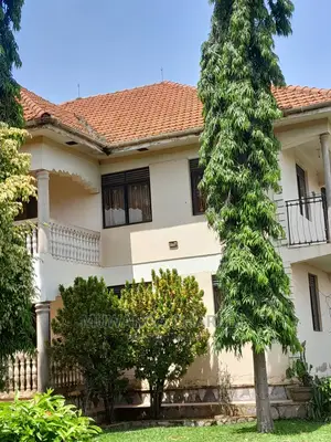 5bdrm Duplex in Fs Properties Ltd, Division B for sale