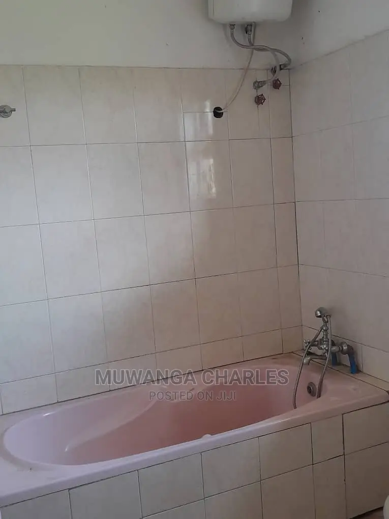 5bdrm Duplex in Fs Properties Ltd, Division B for sale