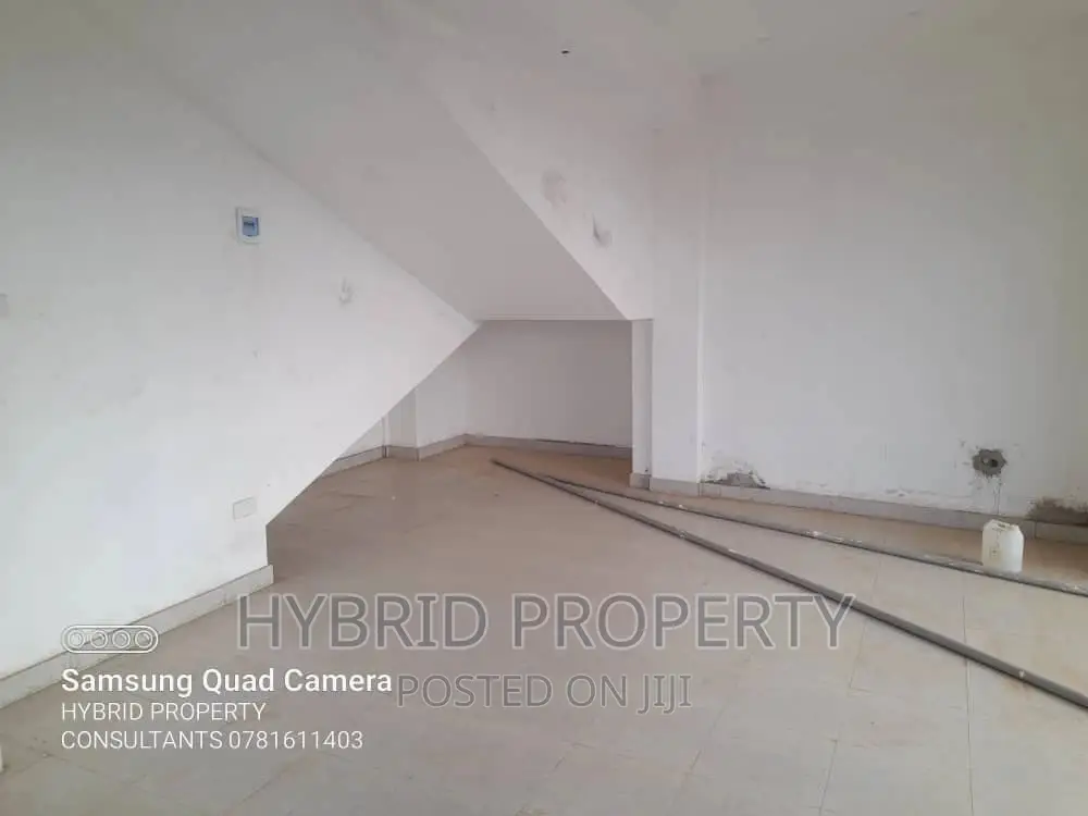 Beautiful Shop Lock-Up Units for Renting in Nansana Town.