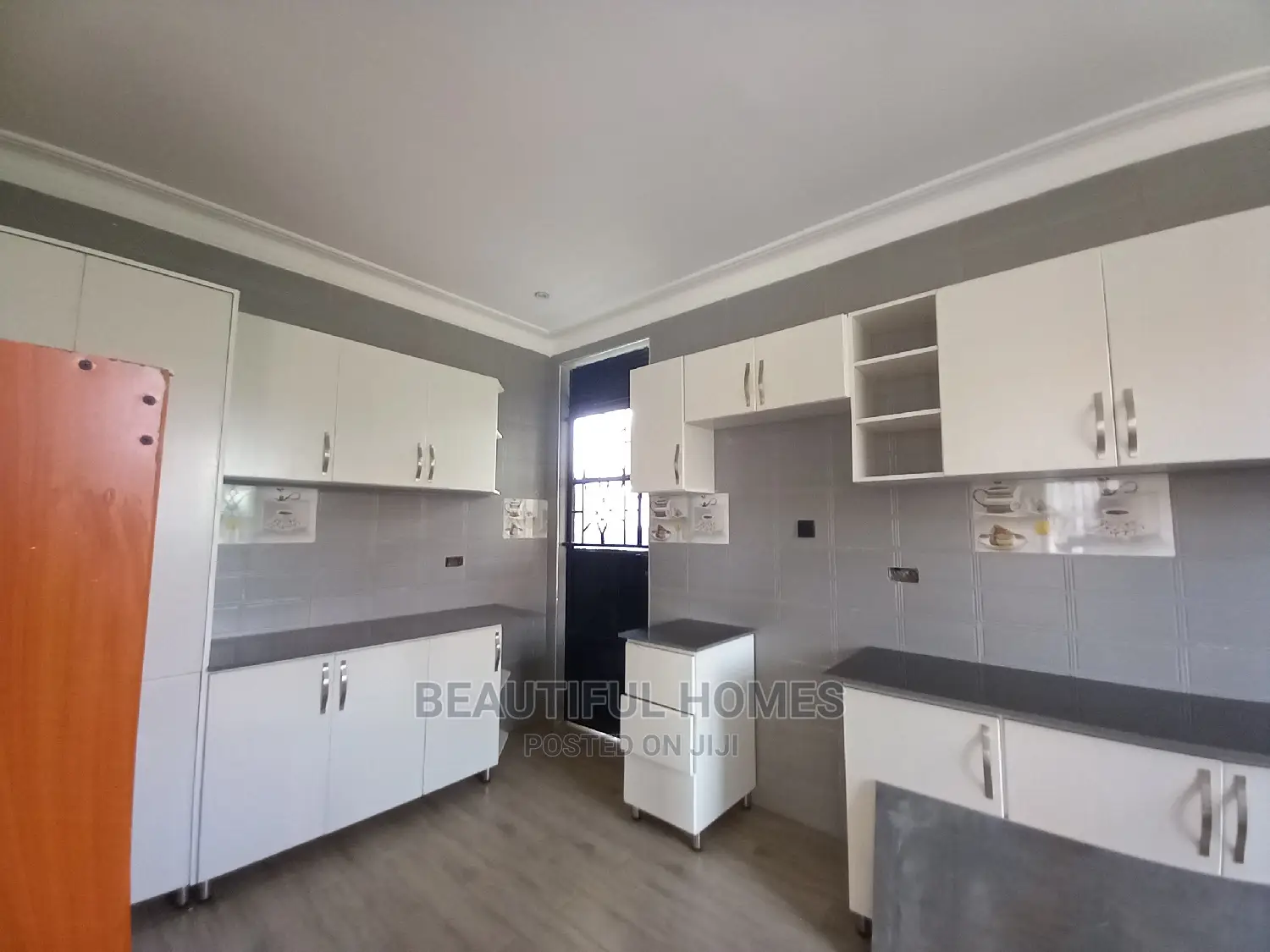 Furnished 6bdrm Mansion in Najjera, Nakawa for sale