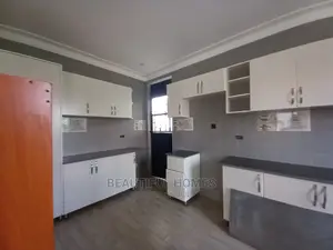 Furnished 6bdrm House in Najjera Organised, Nakawa for sale