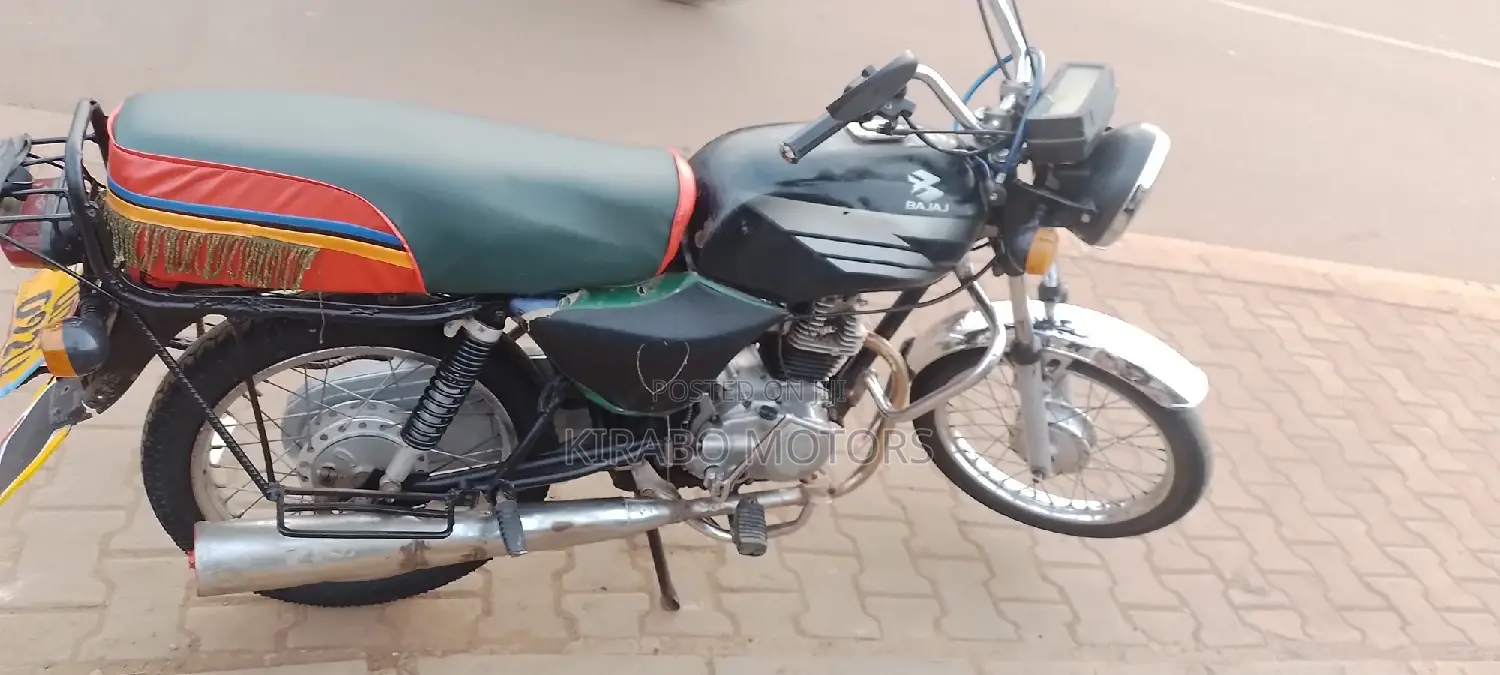 Bajaj Boxer 2018 Black