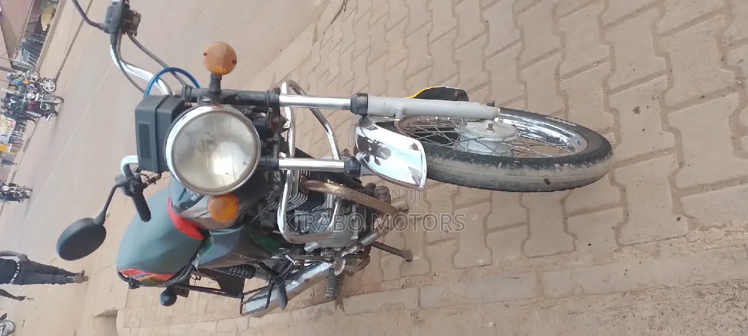 Bajaj Boxer 2018 Black