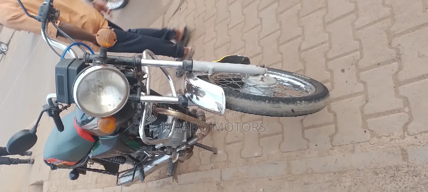 Bajaj Boxer 2018 Black