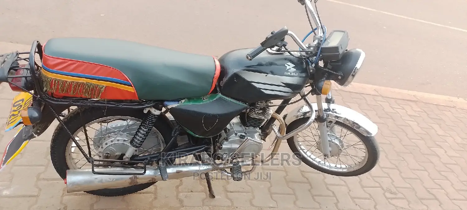Bajaj Boxer 2018 Black