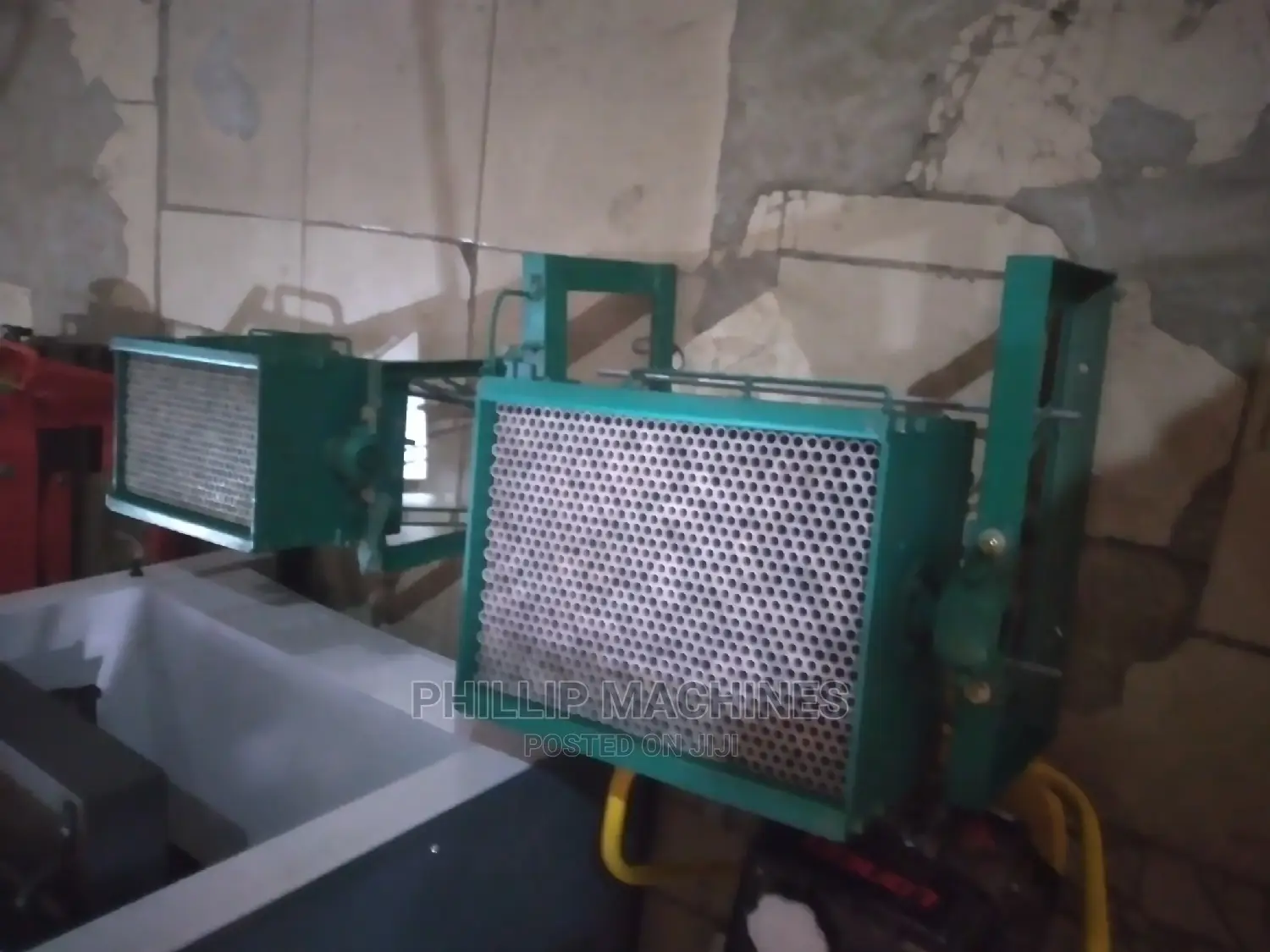Chalk Machines Always Available With Us
