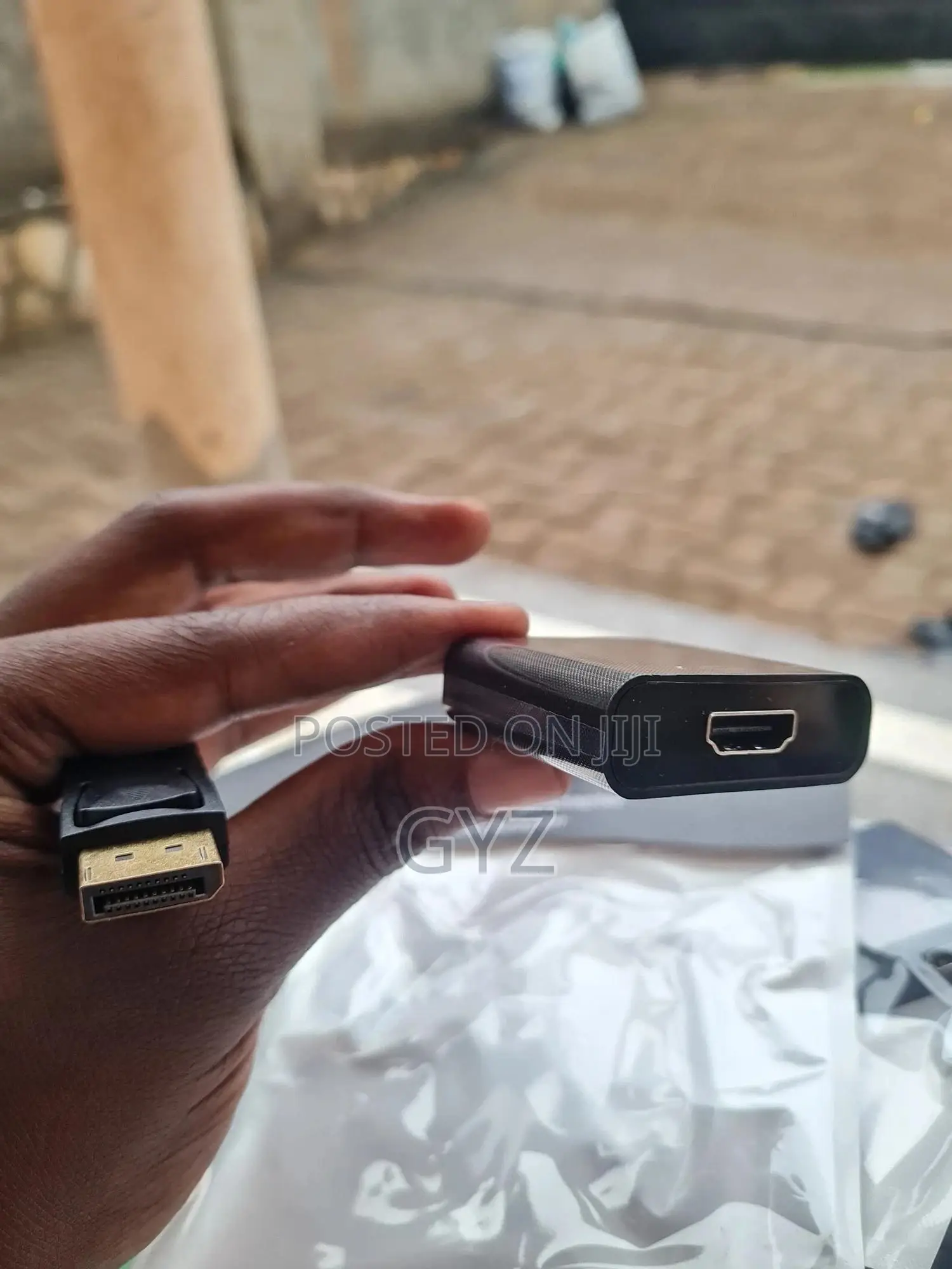 Display Port to Hdmi Adapter or Converter