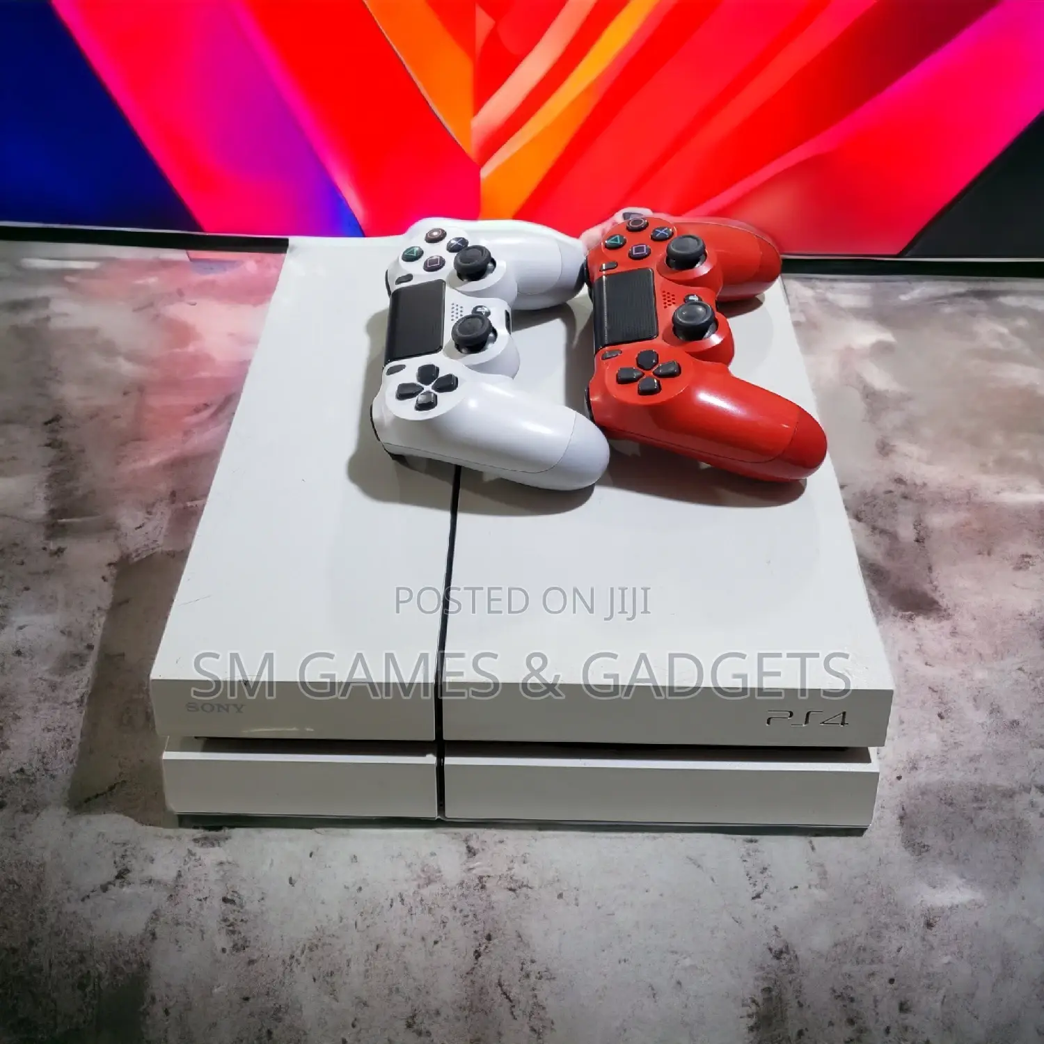 Chipped Ps4 Standard Full Set With 10 Games and 2 Pads