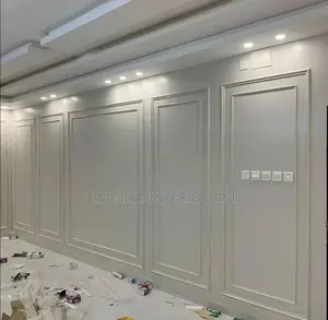 Modern False Ceiling With Wall Moldings.