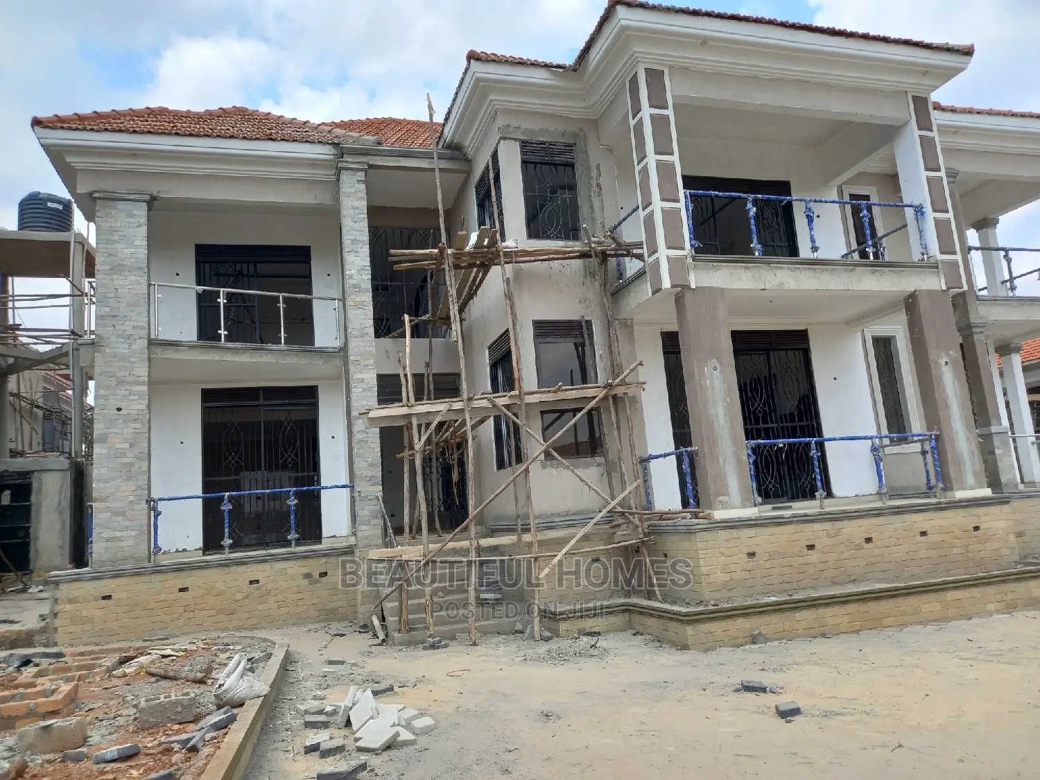 Furnished 6bdrm Mansion in Najjera Tarmacked, Nakawa for sale
