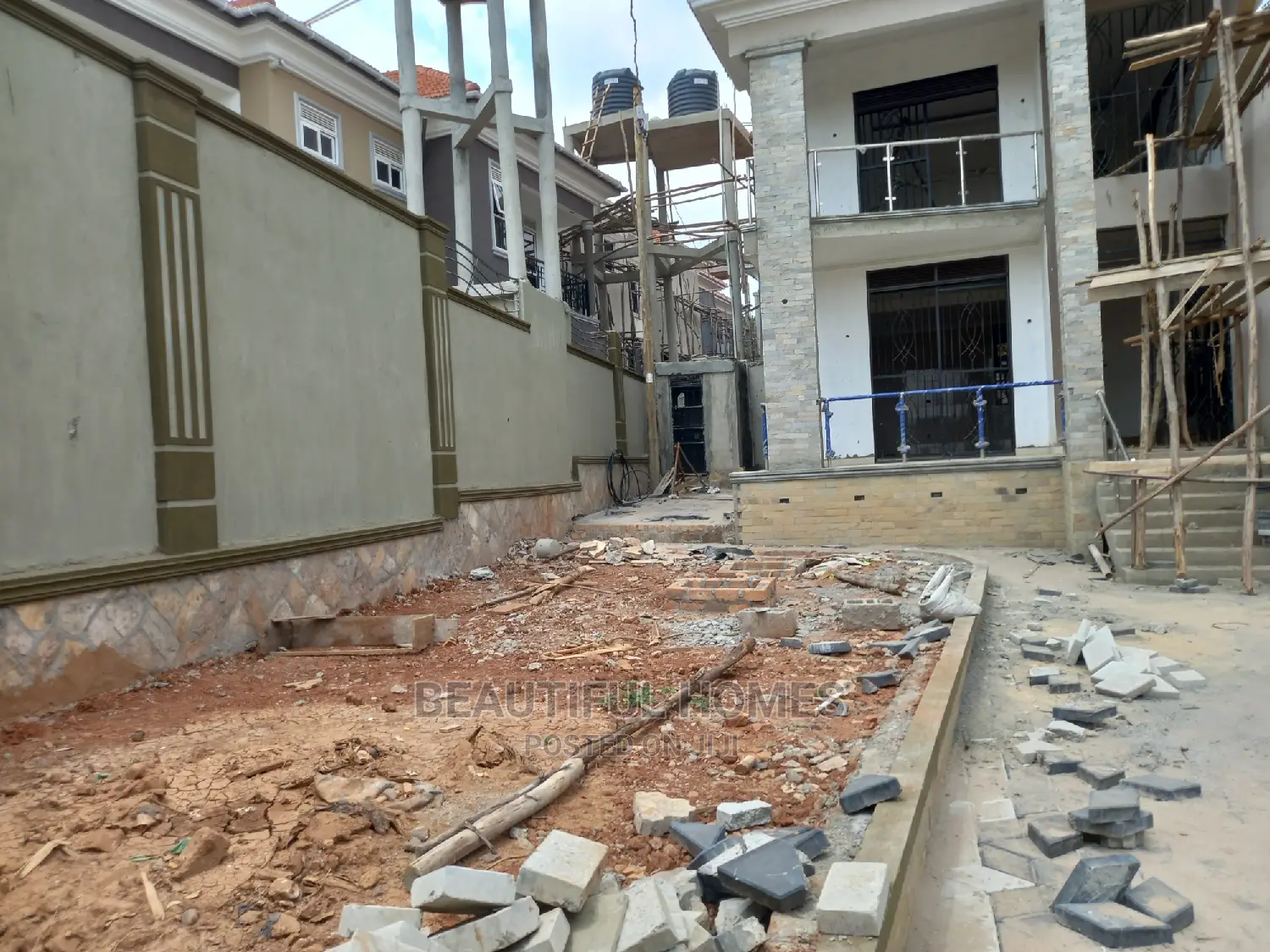 Furnished 6bdrm Mansion in Najjera Tarmacked, Nakawa for sale