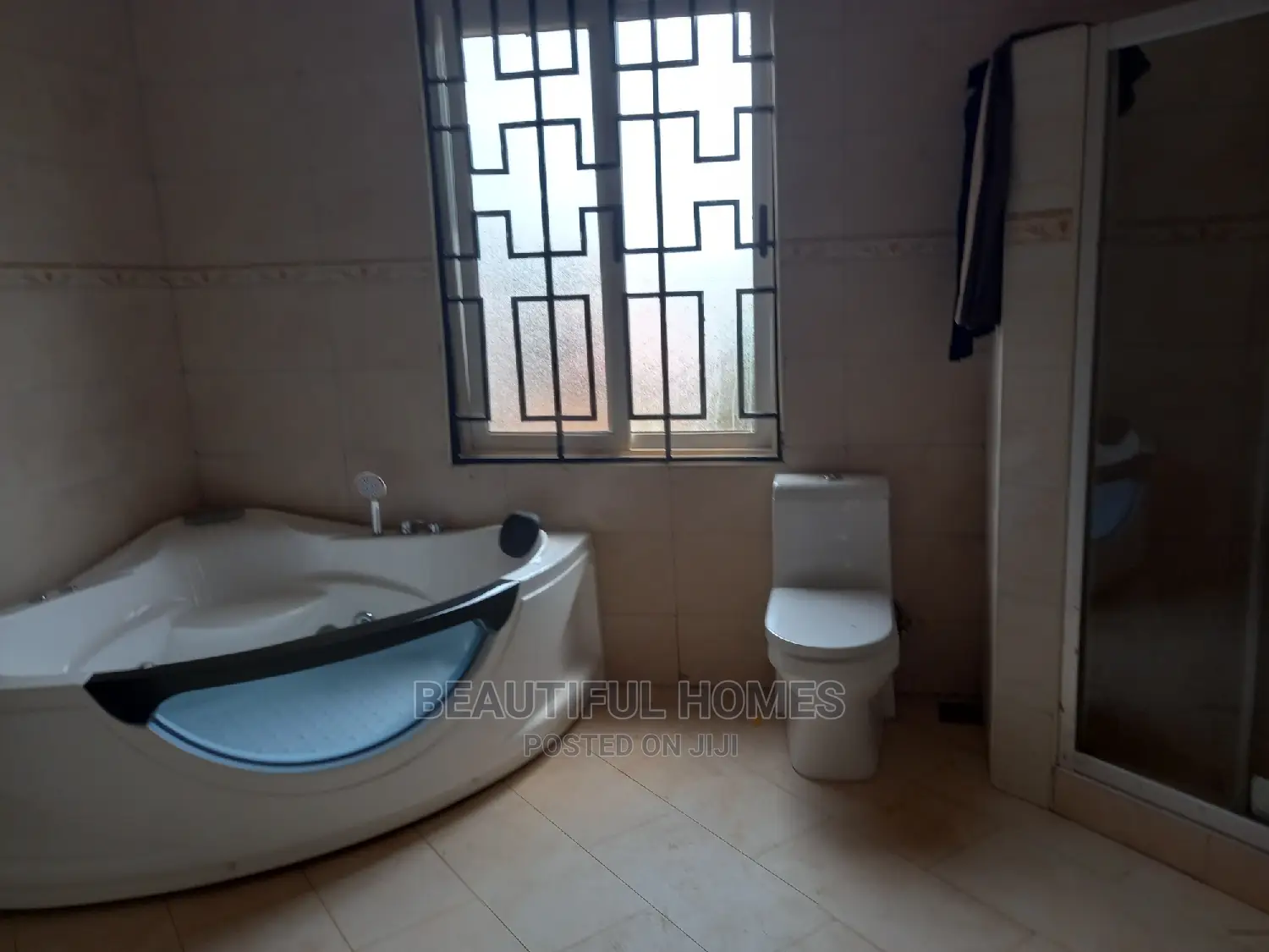 Furnished 6bdrm Mansion in Kyanja, Nakawa for sale
