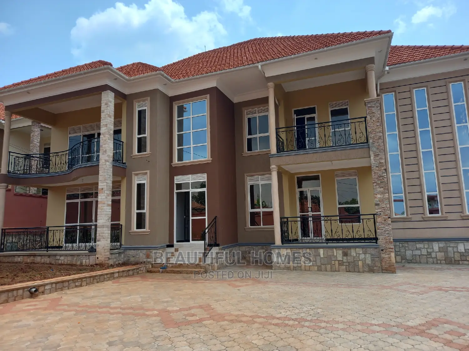 Furnished 6bdrm Duplex in Kyanja Wealthy, Nakawa for sale