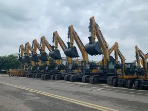 Hire Sinotrucks and Heavy Machines Eg Excavators,Graders Etc