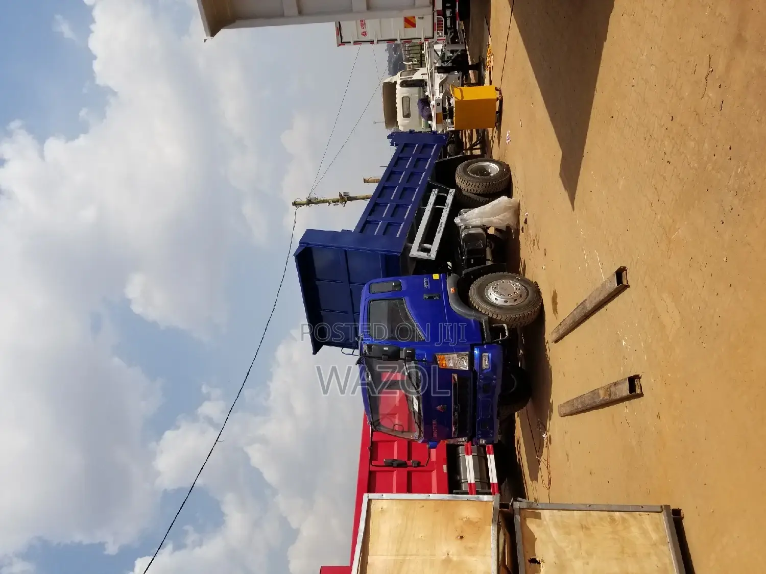 Hire Sinotrucks and Heavy Machines Eg Excavators,Graders Etc