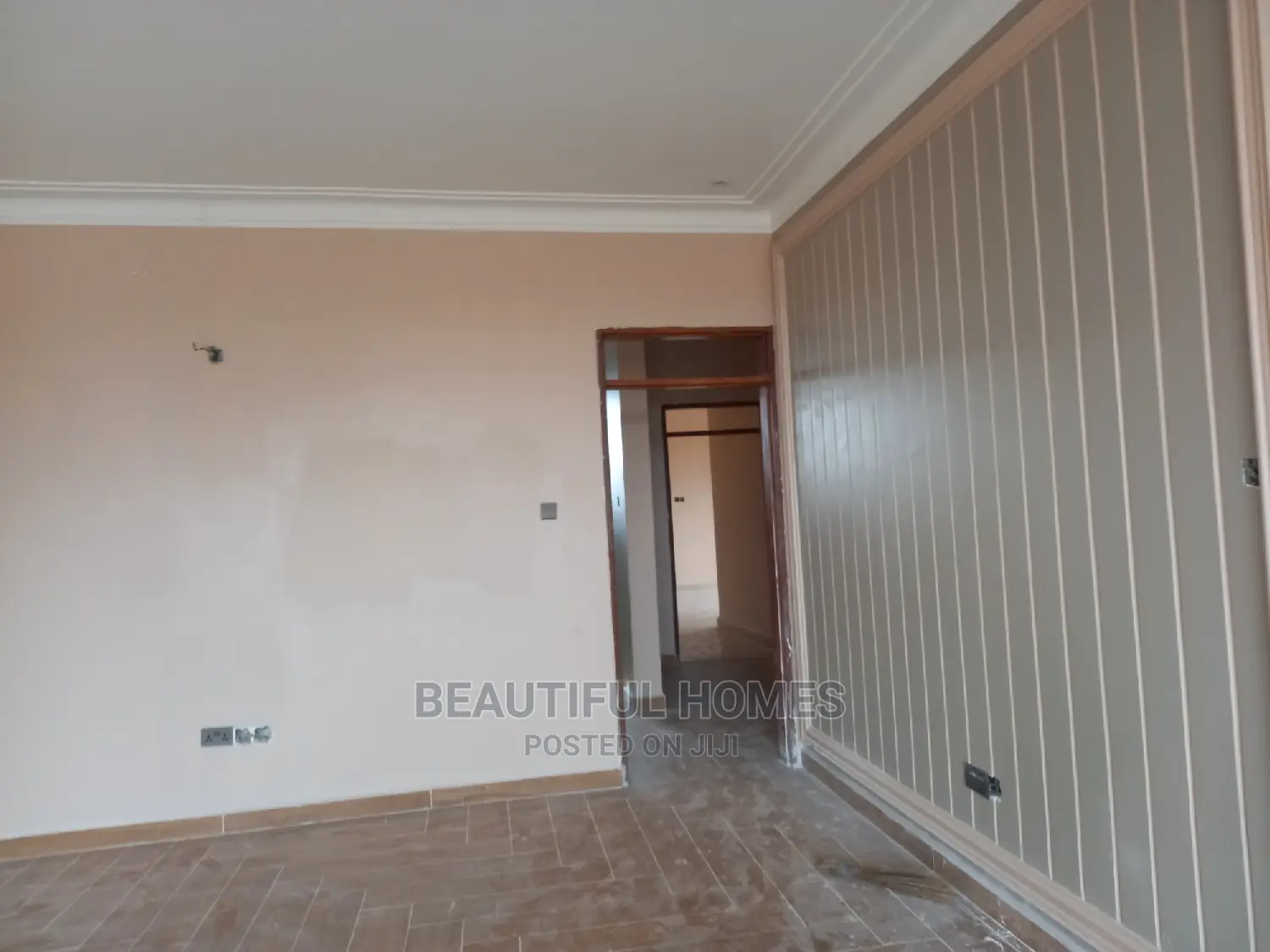 Furnished 6bdrm Duplex in Kyanja All Tarmack, Nakawa for sale
