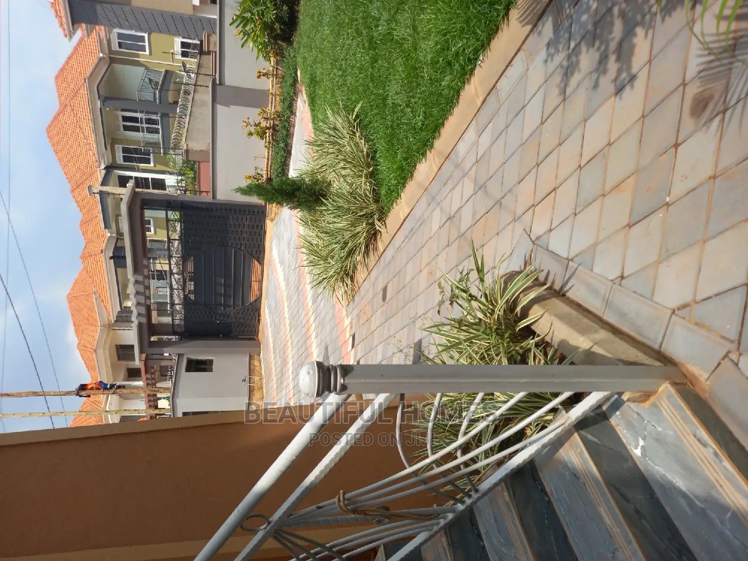 Furnished 6bdrm Duplex in Kyanja, Central Division for sale