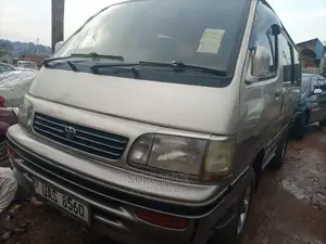 Toyota HiAce 1998 Grey