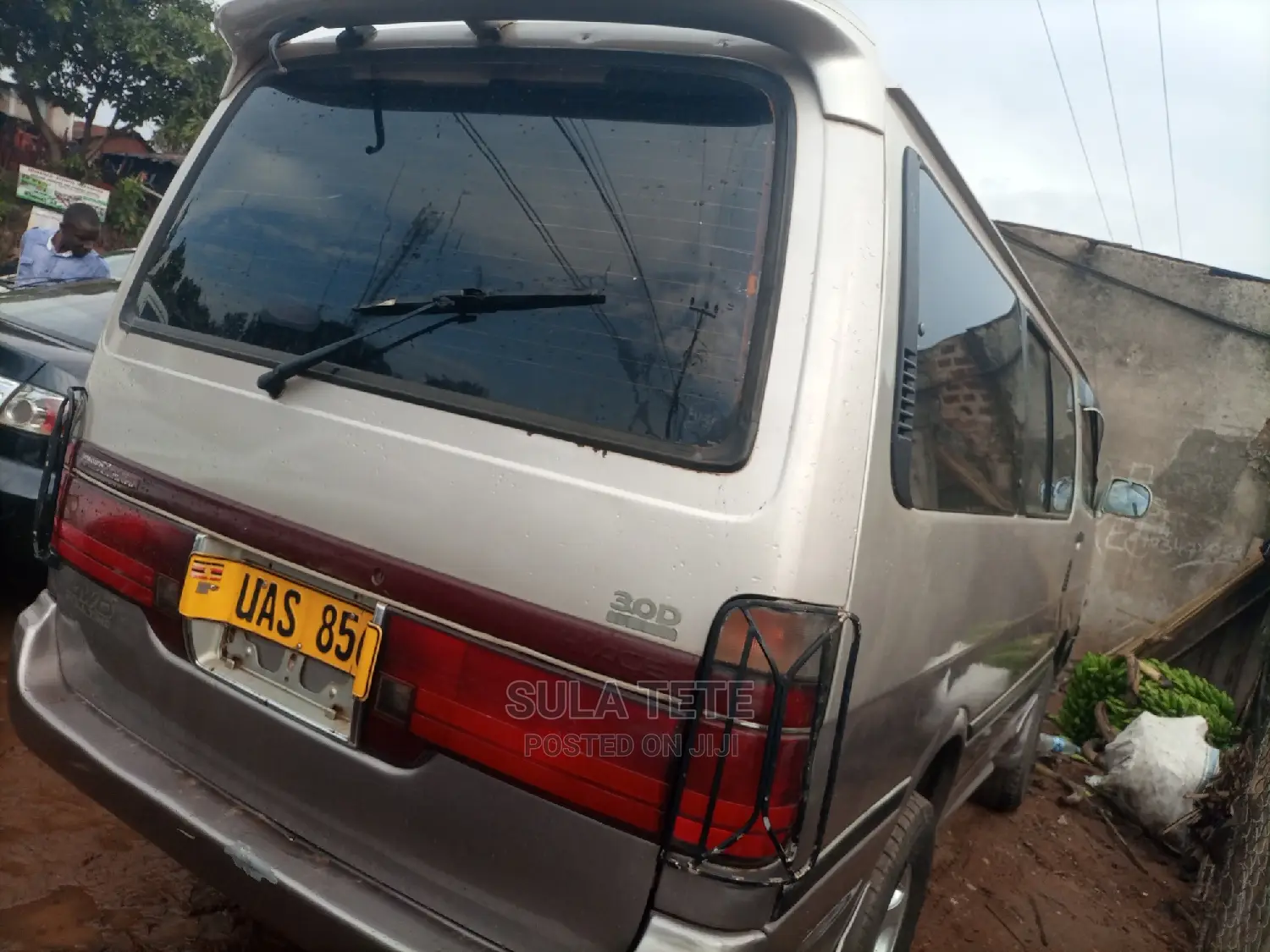 Toyota HiAce 1998 Grey