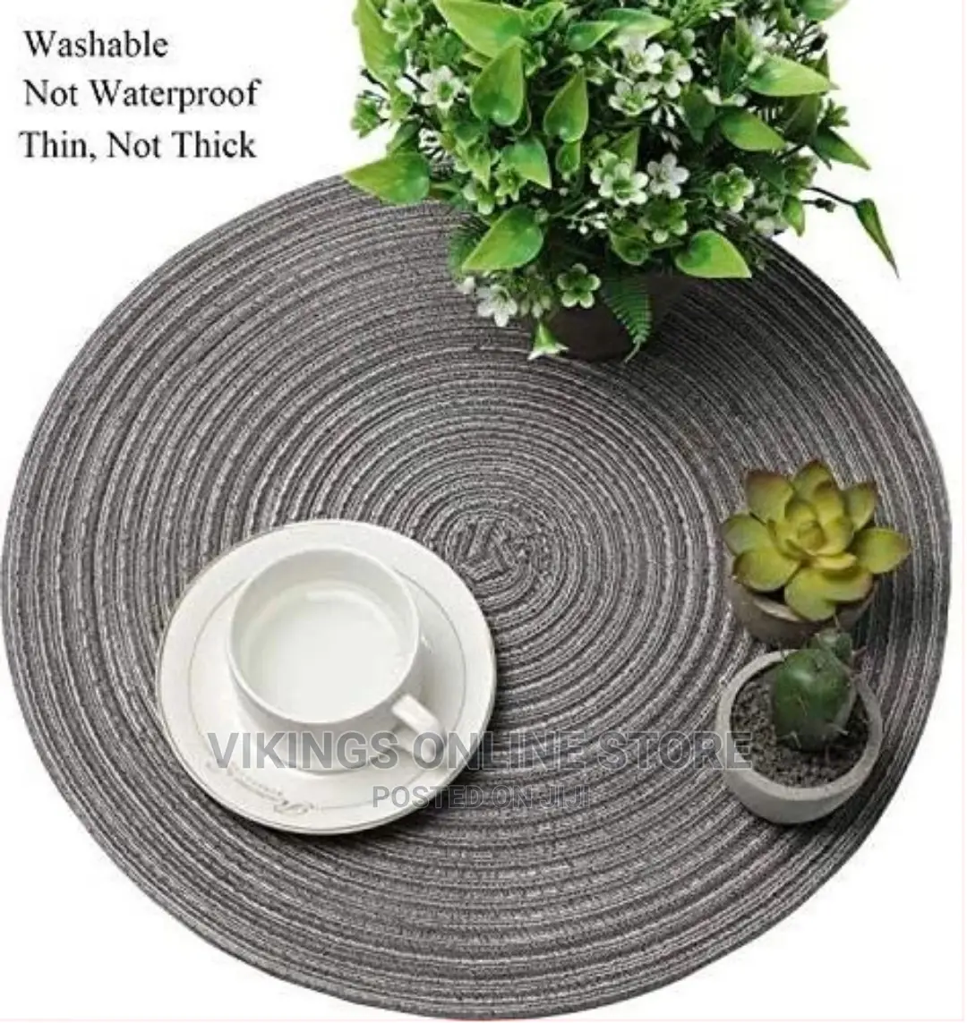 6 Round Decorative Placemats Table Mats- Grey