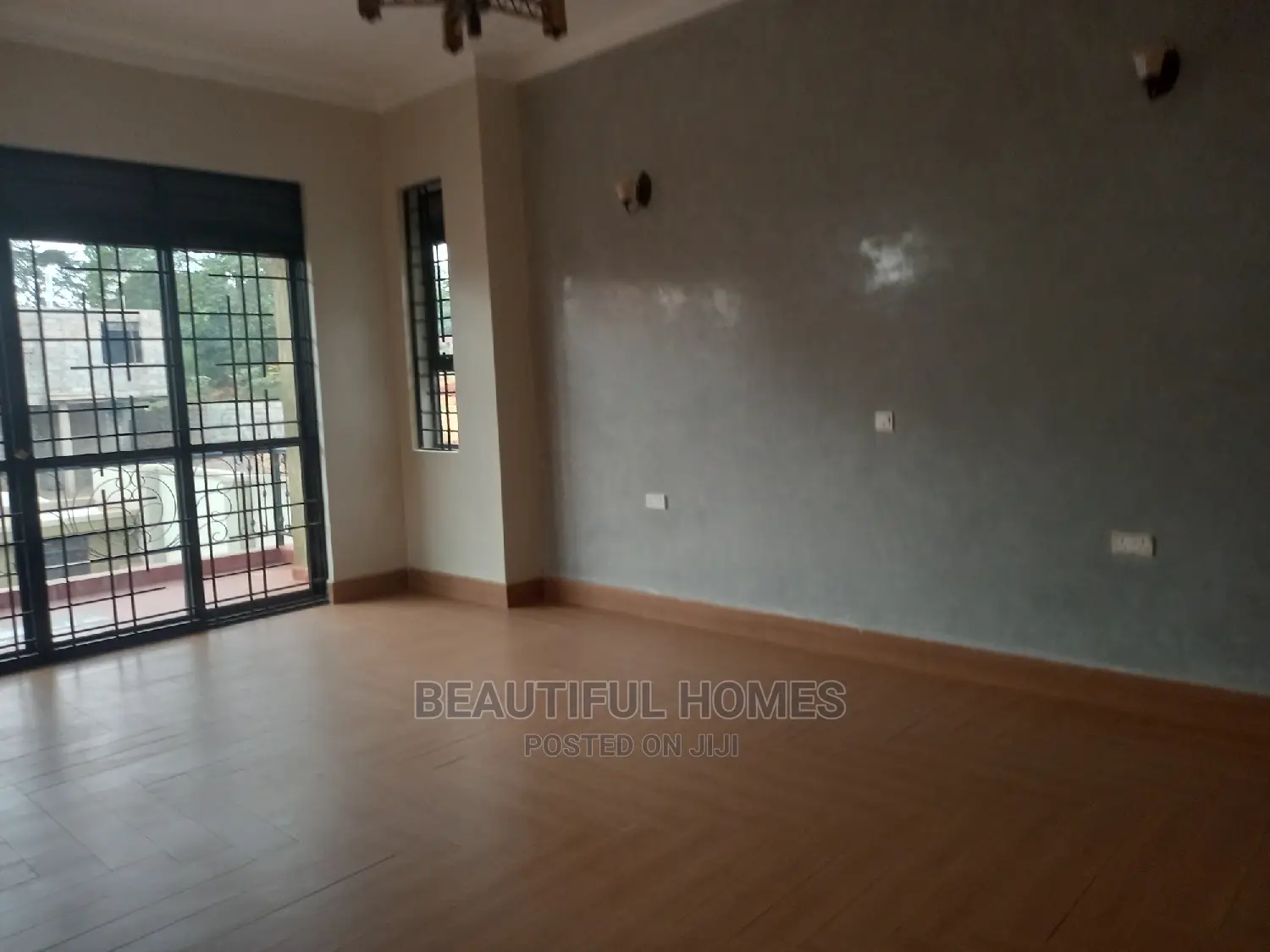 Furnished 6bdrm Mansion in Kyanja Tarmack, Nakawa for sale