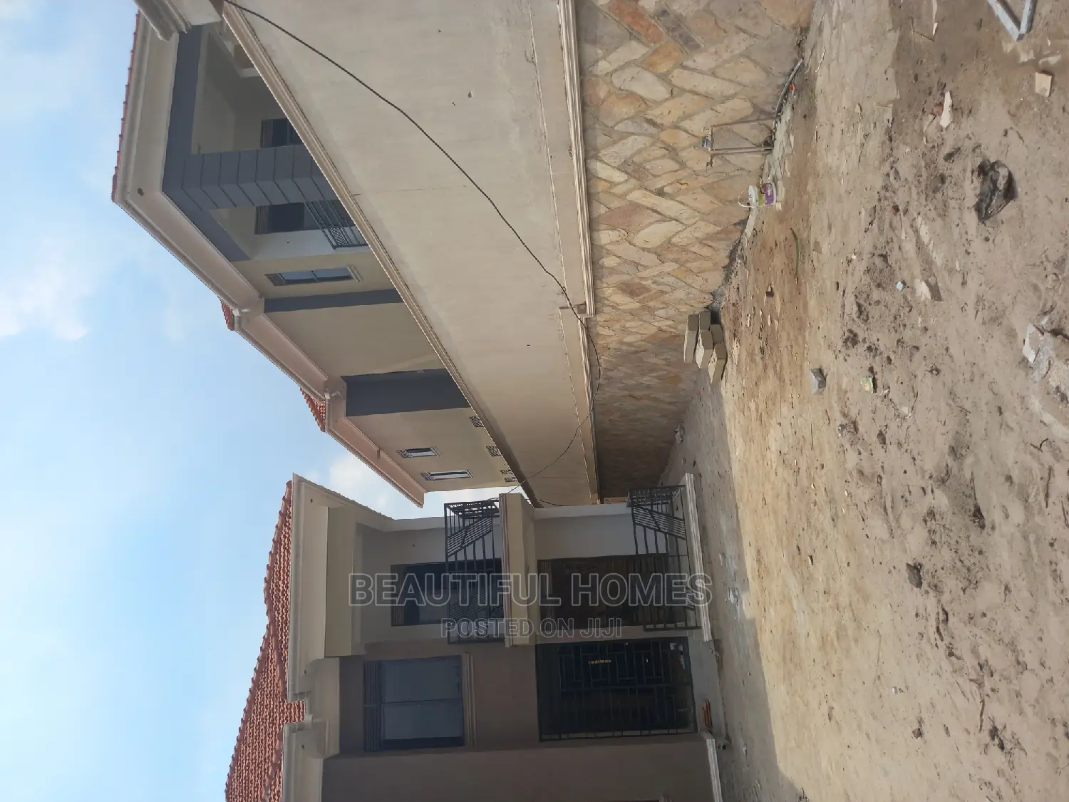 Furnished 6bdrm Duplex in Kyanja, Nakawa for sale