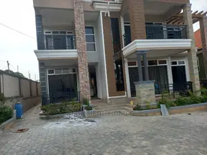 Furnished 6bdrm Mansion in Kisaasi Tarmack, Nakawa for sale