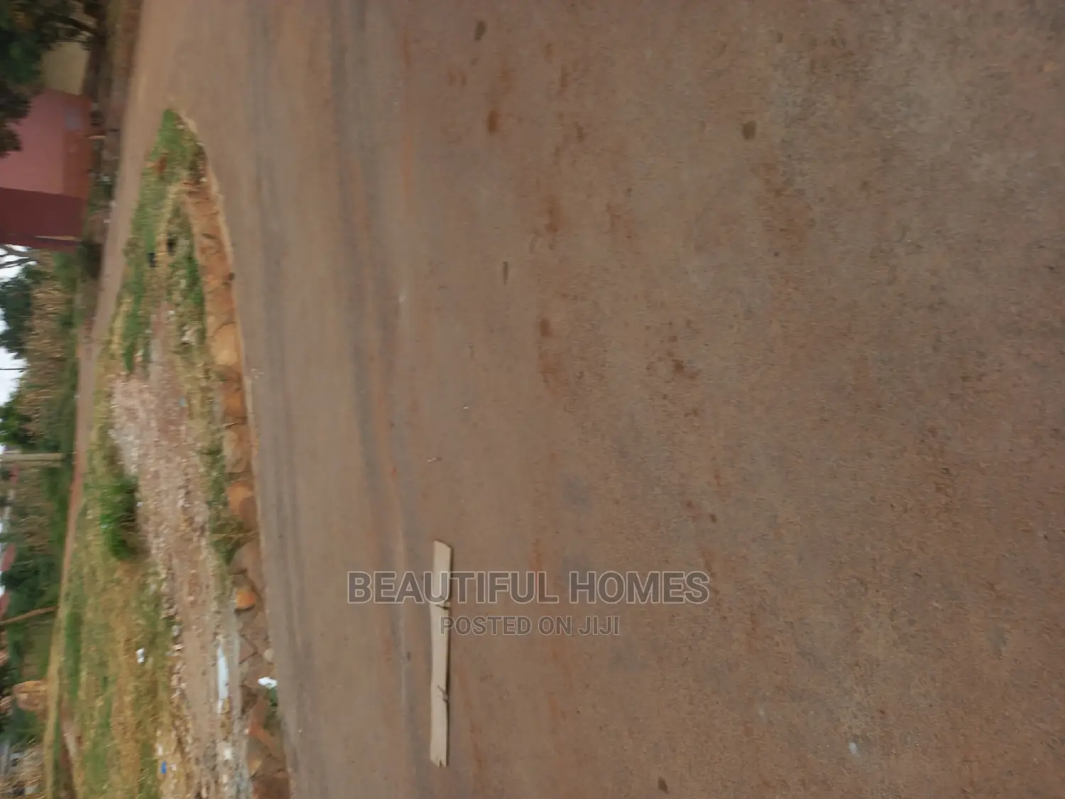 Furnished 6bdrm Duplex in Kisaasi All Tarmack, Nakawa for sale