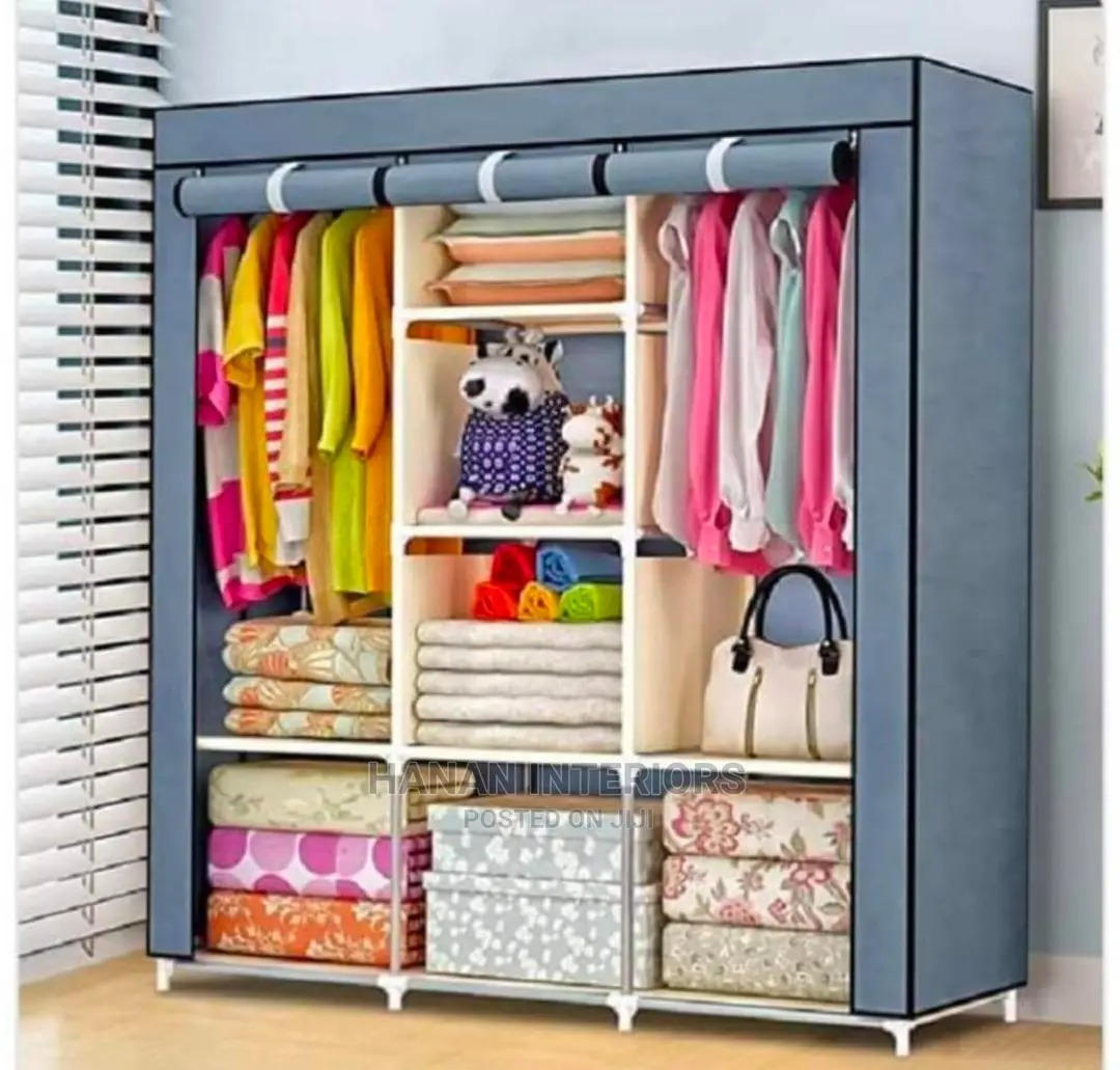 Metallic Closset